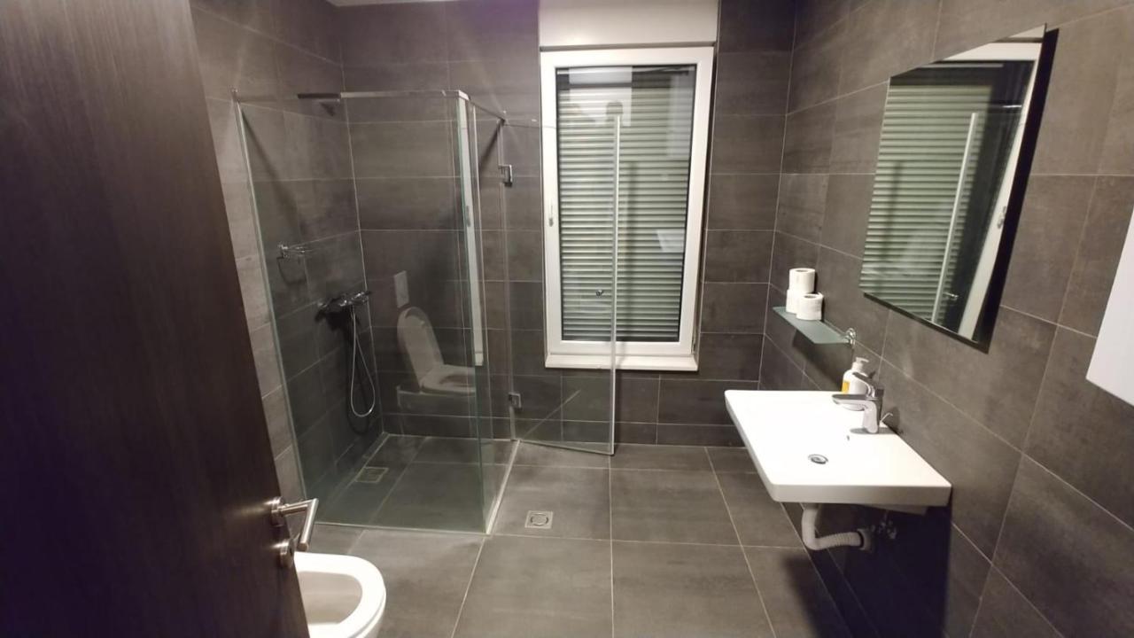 Apartments Leon Сараево Екстериор снимка
